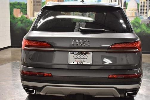 2025 Audi Q7 55 Premium Plus