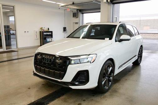 2026 Audi Q7 55 Premium Plus