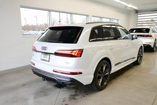 2026 Audi Q7 55 Premium Plus