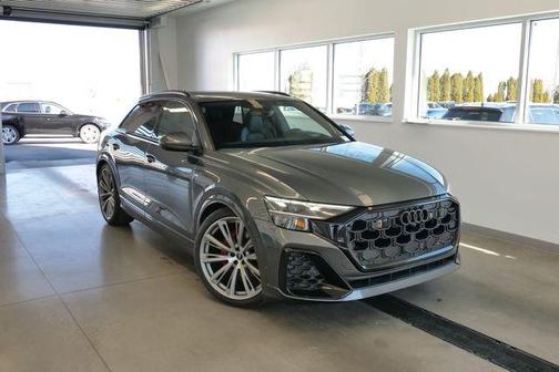 Daytona Gray Pearl 2026 Audi Q8 55 Premium
