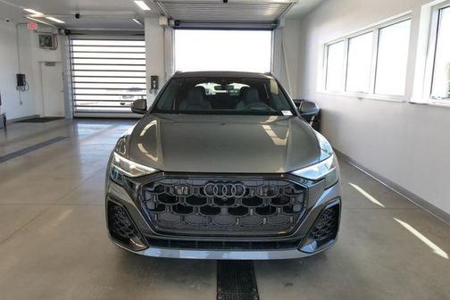 Daytona Gray Pearl 2026 Audi Q8 55 Premium