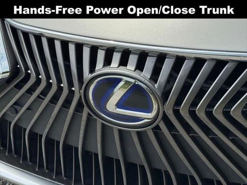 2020 Lexus ES 300h Base