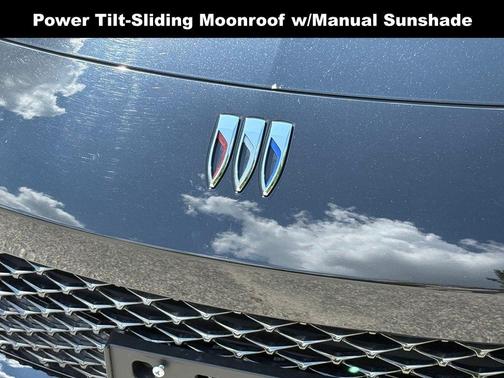 Black 2025 Buick Envista Avenir