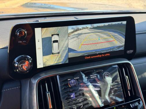 2025 Lexus LX 700h LX 700h LUXURY