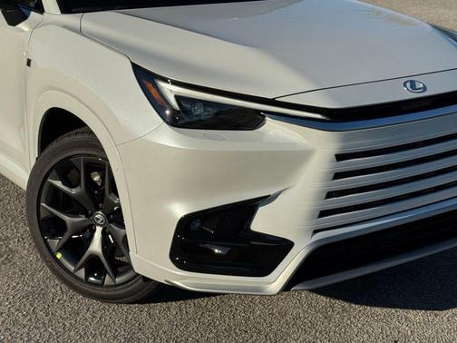 2026 Lexus TX 500h F SPORT Premium