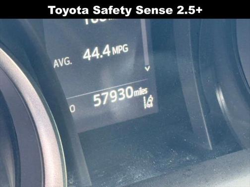 2022 Toyota Camry Hybrid SE