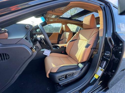 2025 Lexus ES 350 Ultra Luxury