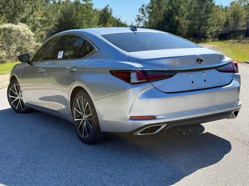 2025 Lexus ES 350 Base