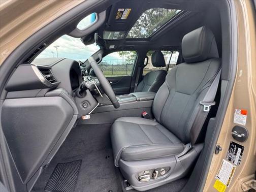 2025 Lexus LX 700h LX 700h OVERTRAIL