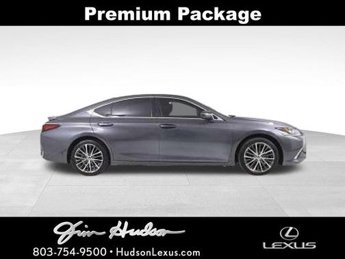 2023 Lexus ES 300h Base