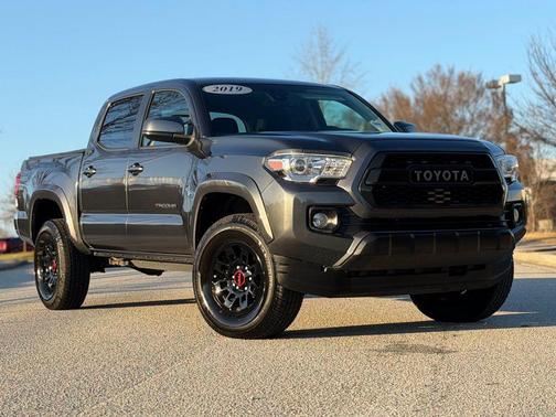 2019 Toyota Tacoma SR5
