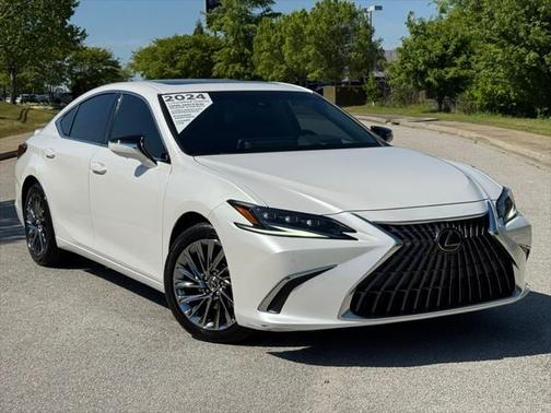 2024 Lexus ES 300h Luxury