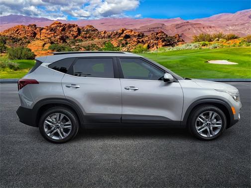 2022 Kia Seltos S