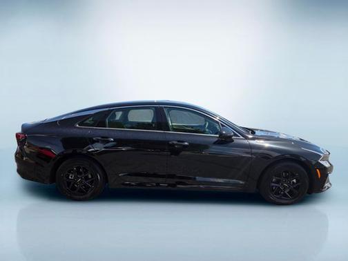 Aurora Black 2025 Kia K5 LXS