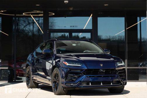 2019 Lamborghini Urus Base