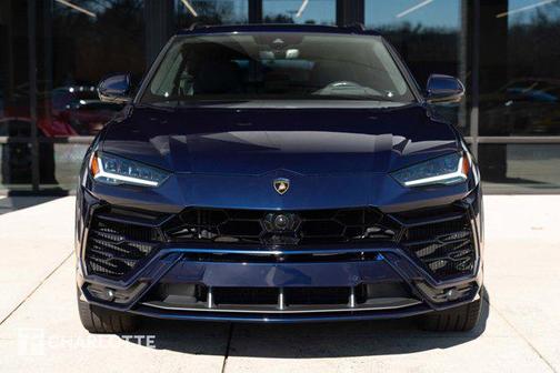 2019 Lamborghini Urus Base
