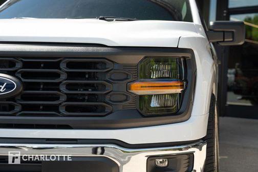 Oxford White 2025 Ford F-150 XL