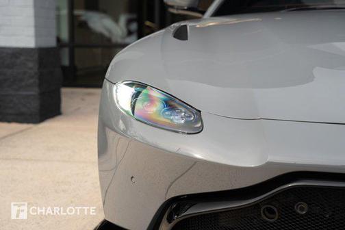 2020 Aston Martin Vantage Base
