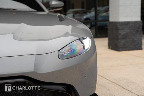 2020 Aston Martin Vantage Base