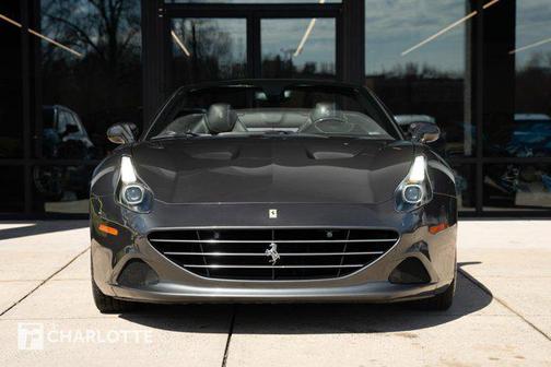 2016 Ferrari California T