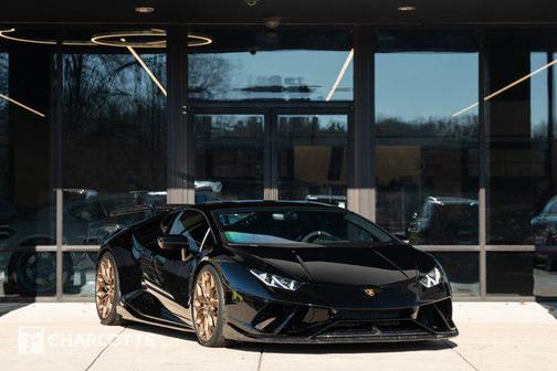 2019 Lamborghini Huracan Performante