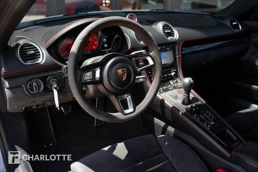 Chalk 2021 Porsche 718 Spyder Roadster