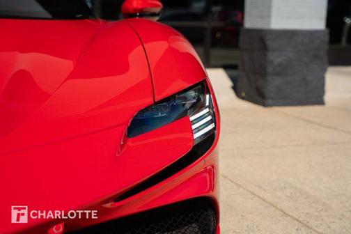 2021 Ferrari SF90 Stradale Base