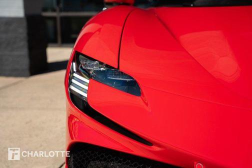 2021 Ferrari SF90 Stradale Base