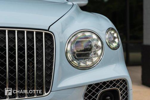 2023 Bentley Bentayga Azure