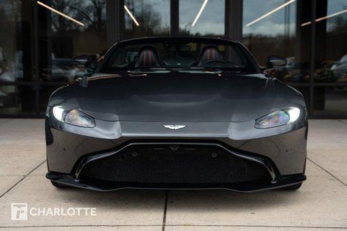 2021 Aston Martin Vantage Base