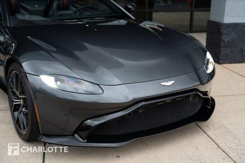 2021 Aston Martin Vantage Base