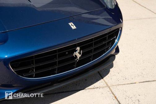 2011 Ferrari California Base