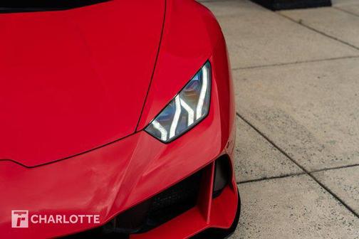 2020 Lamborghini Huracan EVO Base