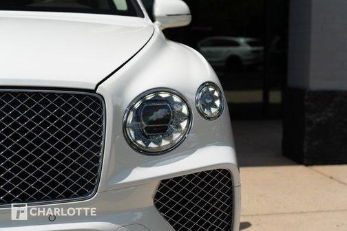 2022 Bentley Bentayga V8
