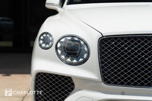 2022 Bentley Bentayga V8