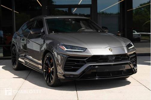 2021 Lamborghini Urus Base