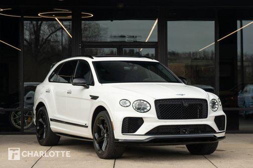 2024 Bentley Bentayga V8