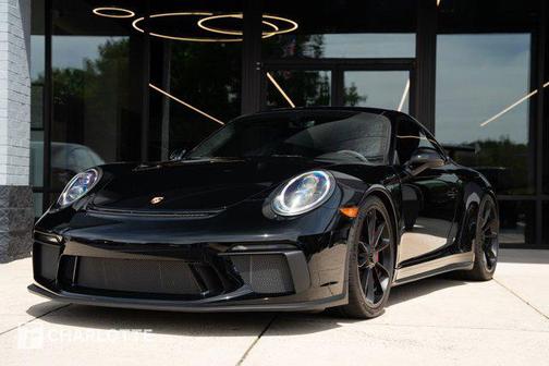 Guards Red 2018 Porsche 911 GT3
