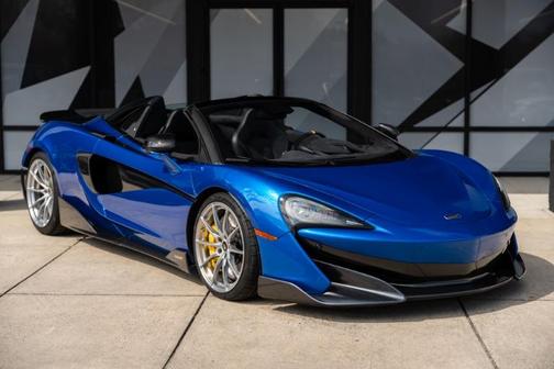 Photo 2 of 40 of 2020 McLaren 600LT Spider