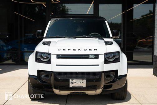 2023 Land Rover Defender 110 V8