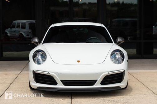 2019 Porsche 911 Carrera T
