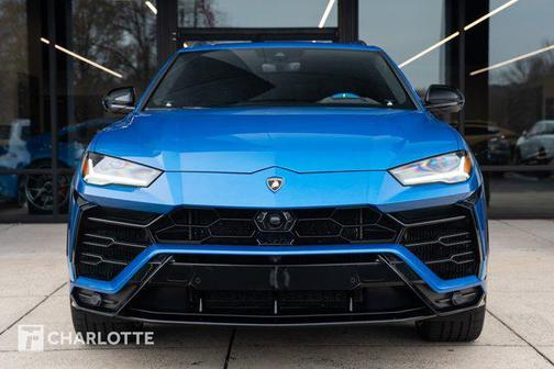 2022 Lamborghini Urus Base