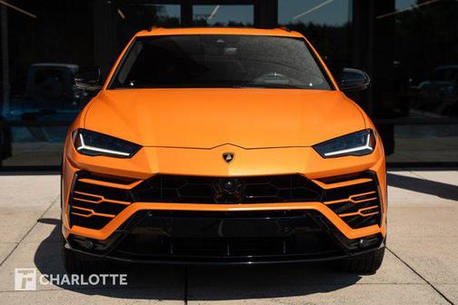 2021 Lamborghini Urus Base