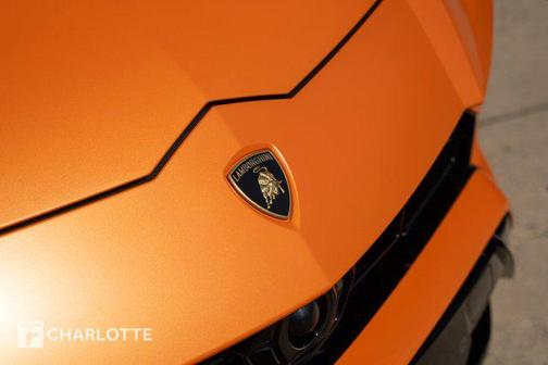2021 Lamborghini Urus Base