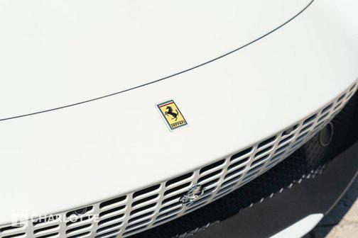 2022 Ferrari Roma Base