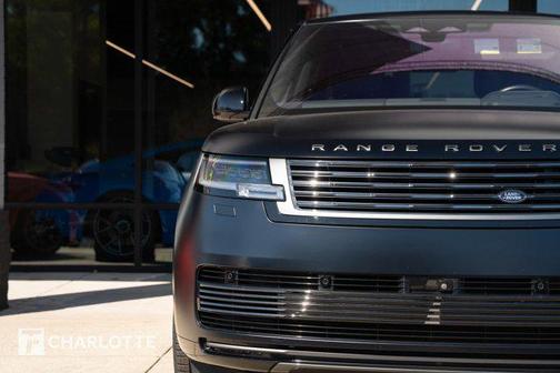 2023 Land Rover Range Rover SV