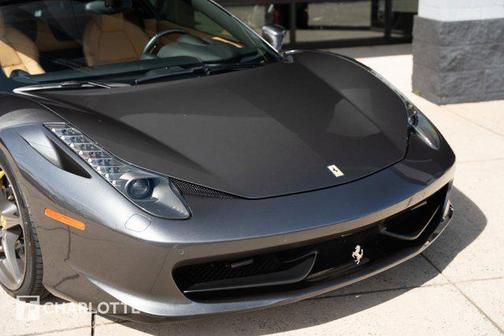 2010 Ferrari 458 Italia Base