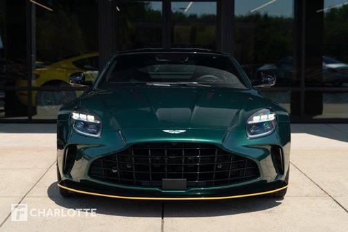 2025 Aston Martin Vantage Base