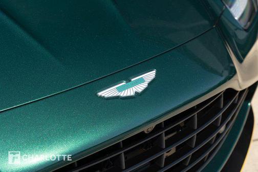 2025 Aston Martin Vantage Base