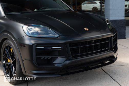 2025 Porsche Cayenne Turbo GT